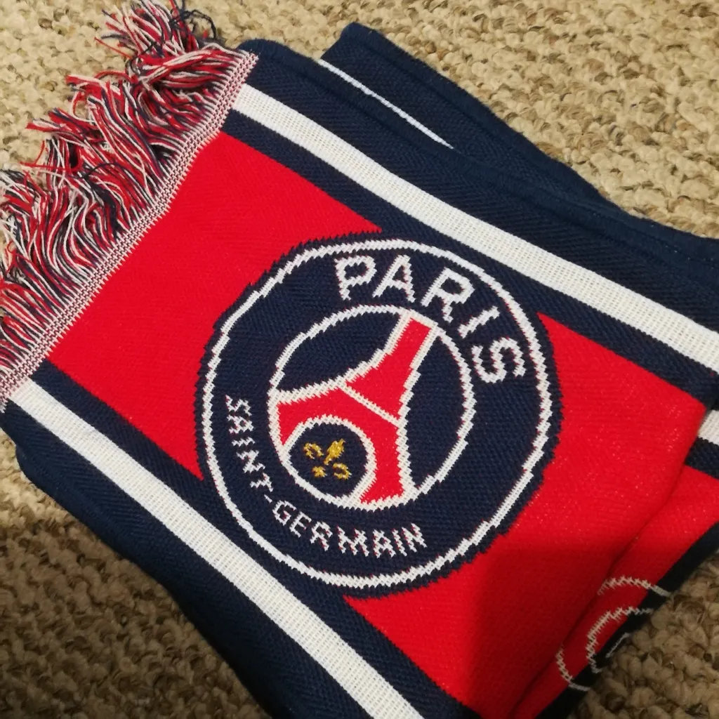PSG  photo 1