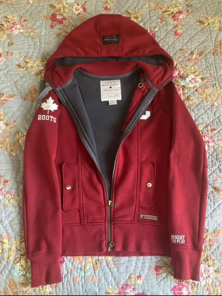 Roots hoodie photo 1
