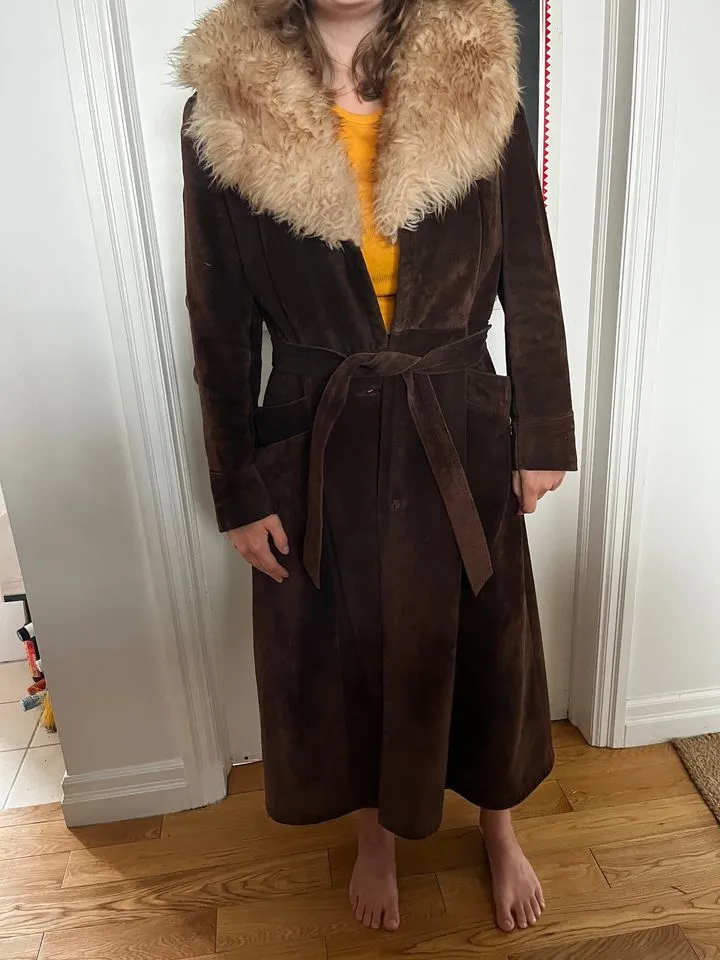 Vintage coat, suede shell and real fur lining, made in Canada photo 1