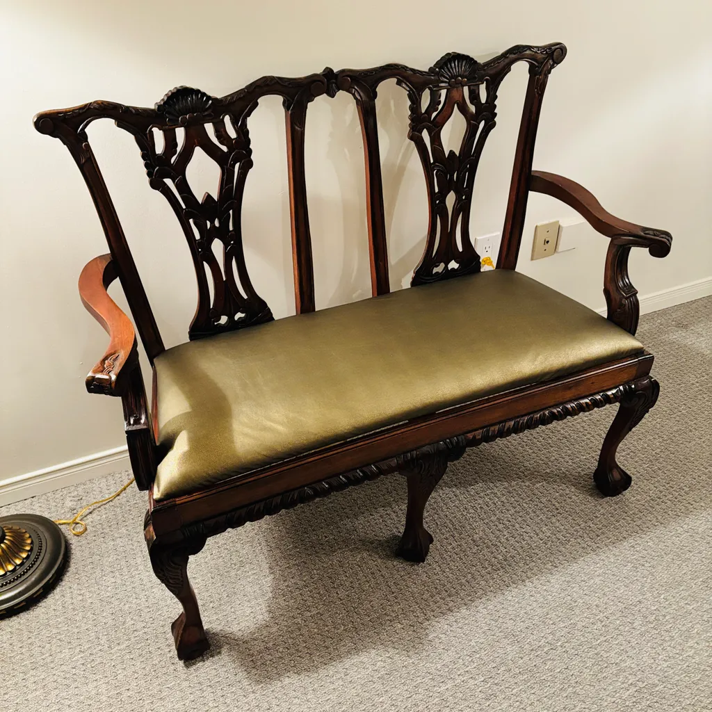 English Antique Chippendale Love Seat / Settee photo 1