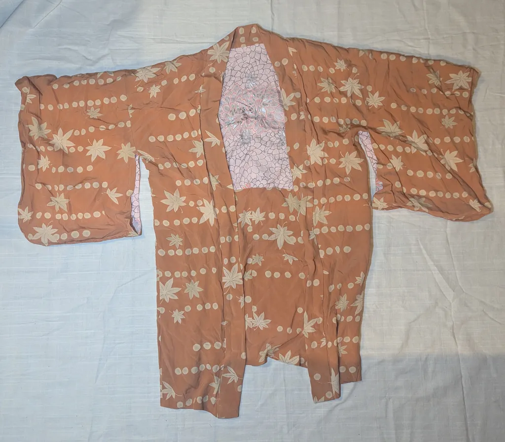 Peach kimono photo 1