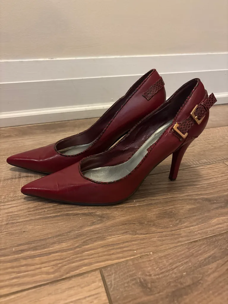 Bandolino heels photo 1