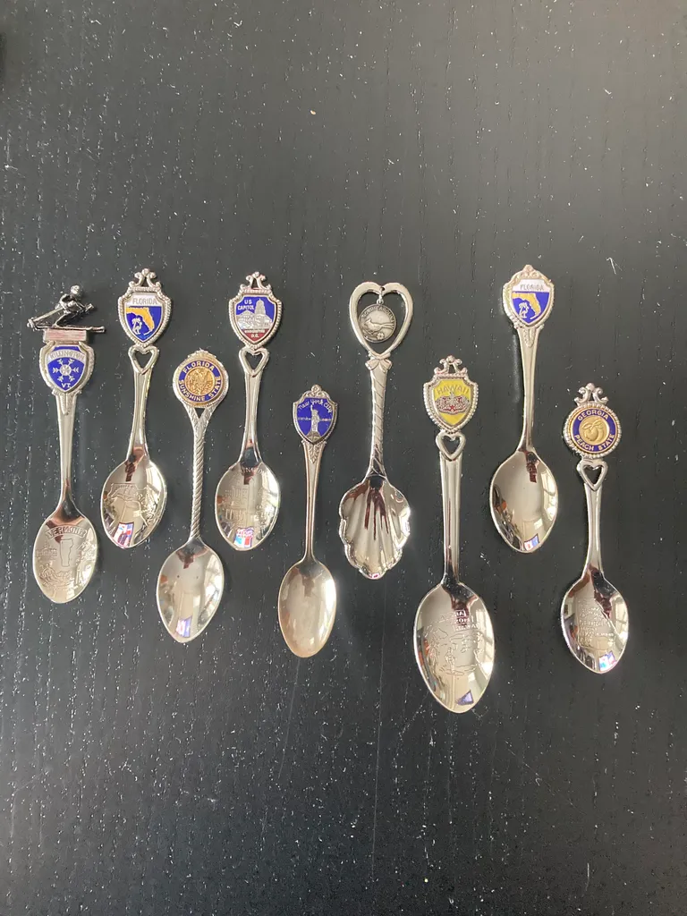 COLECTABLE SPOONS VINTAGE photo 1