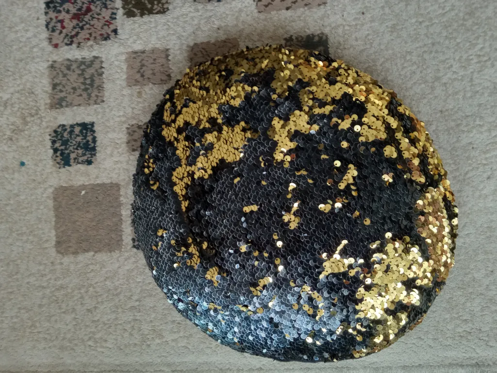 Sequence pillow photo 1