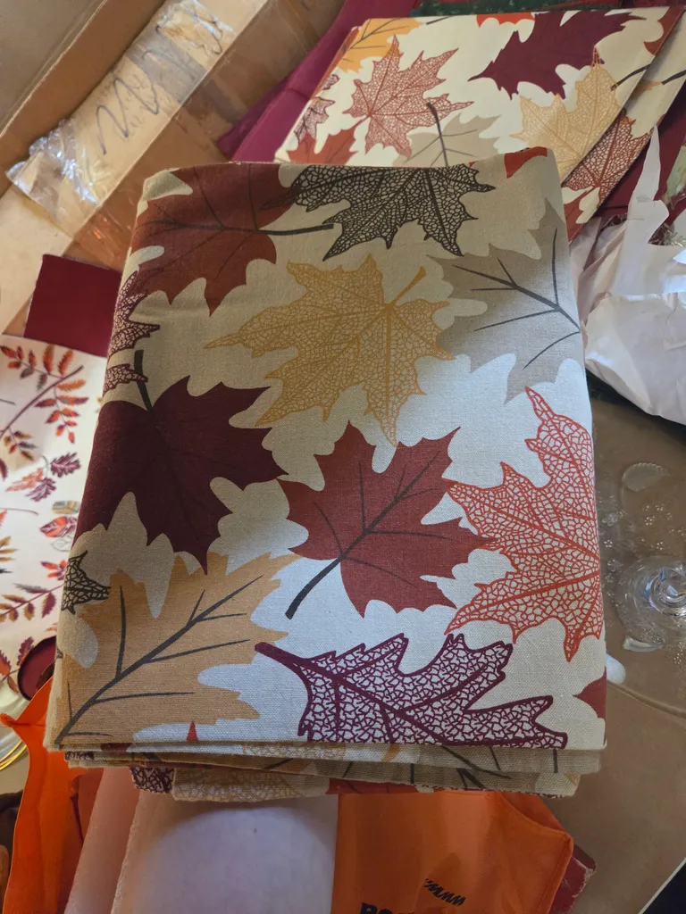 Big tablecloth photo 1