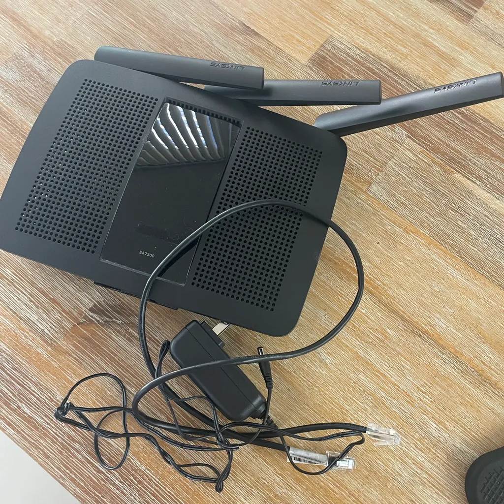 Linksys Wifi Router - EA7300 V2 photo 1