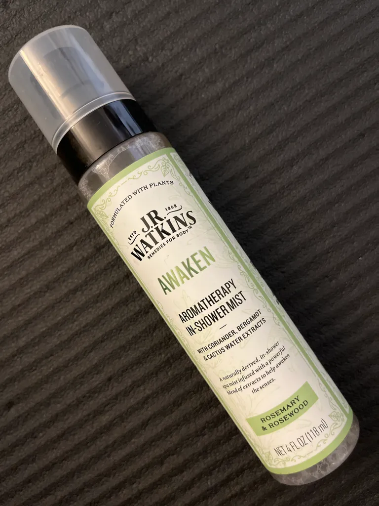 Jr watkins aromatherapy mist photo 1