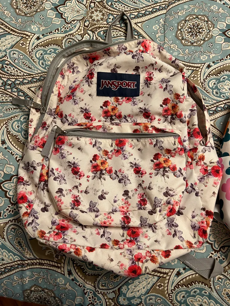 jansport knapsack photo 1