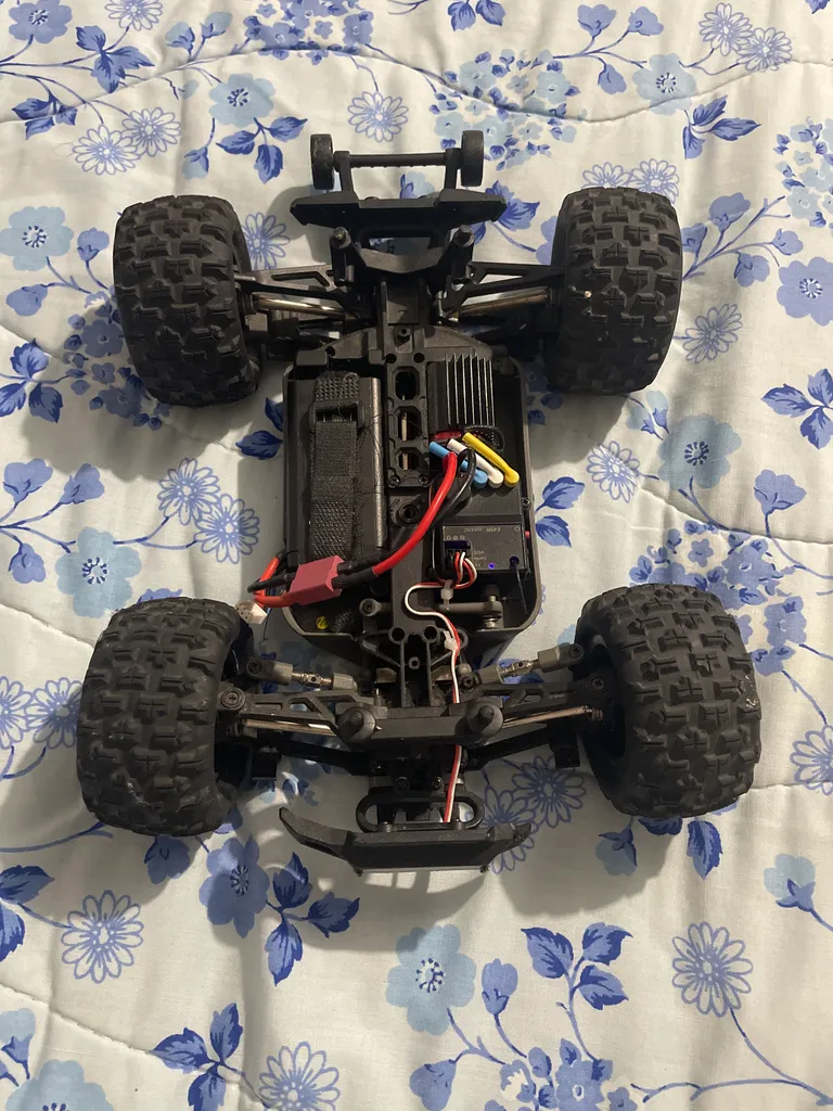 RC truck car body photo 1
