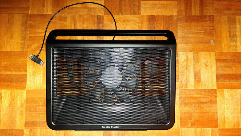 Cooler Master NotePal L100 Laptop Cooling Pad photo 1