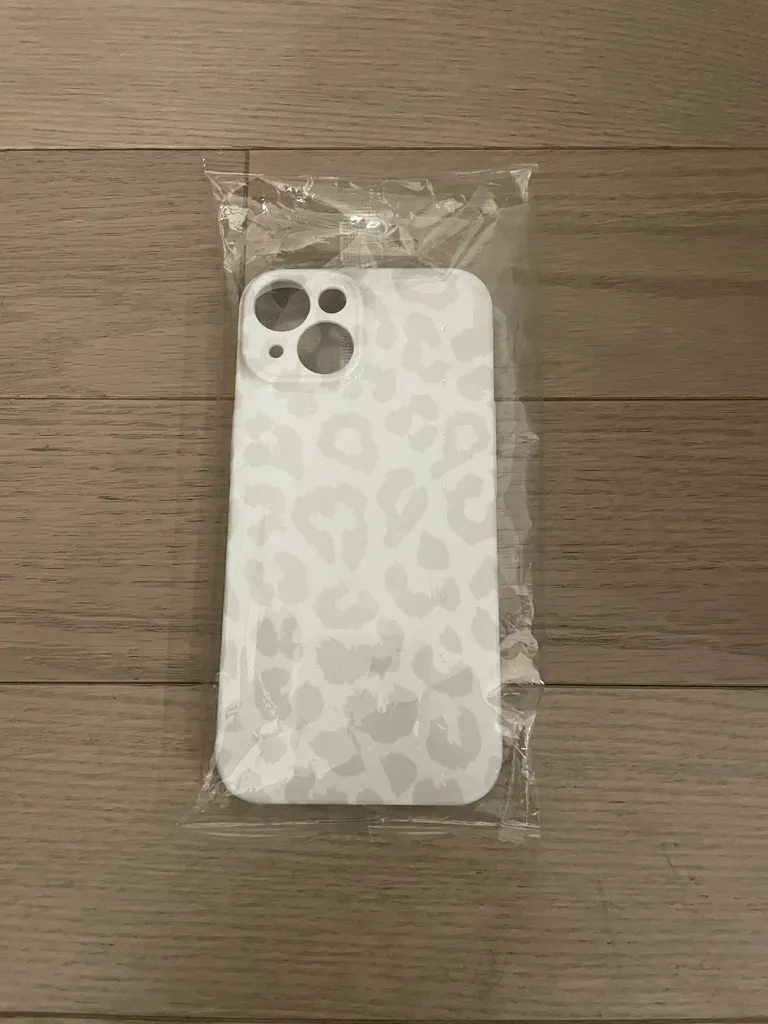 BNIP iPhone14 case  photo 1