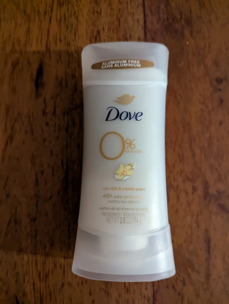 Dove 0% Aluminum Deodorant - Oat Milk & Vanilla photo 1