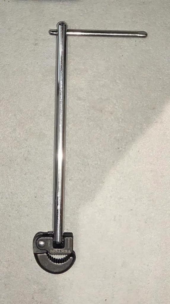 Tekton Telescoping Basin Wrench photo 1