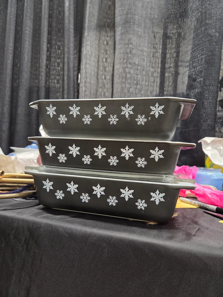 3 x Black snowflake pyrex spacesaver  photo 1