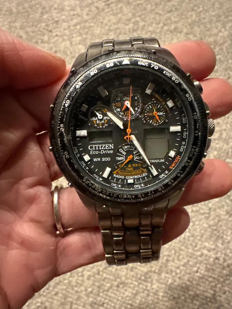 Citizens Eco-Drivr men’s watch photo 1