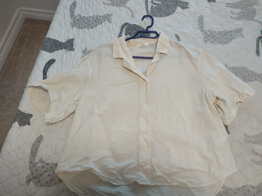 Uniqlo white blouse - small photo 1