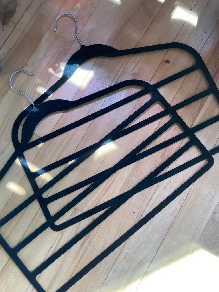 Pant hangers  photo 1