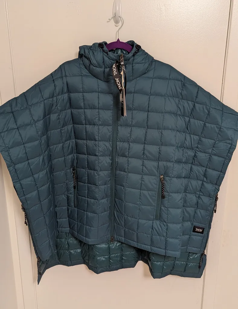 Brand New with Tags TAION Down Poncho - One Size - Teal photo 1