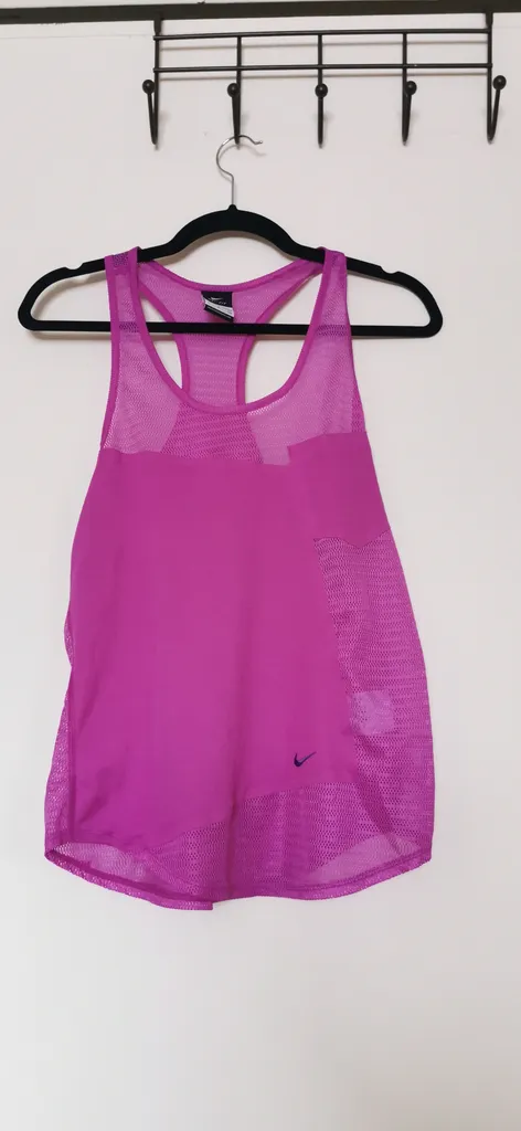 Nike drifit magenta A workout tank top photo 1