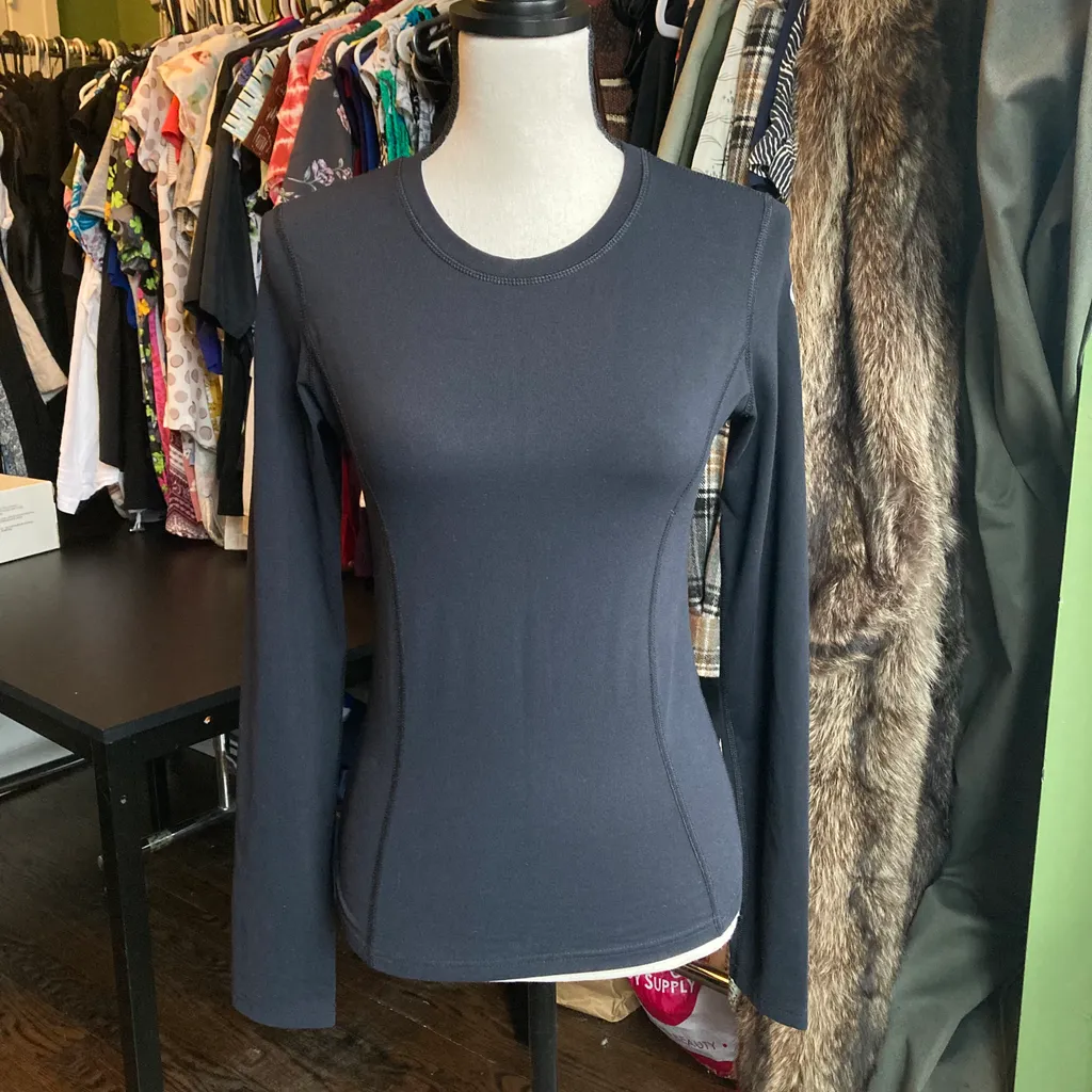 Lululemon black long sleeve workout top size xs photo 1