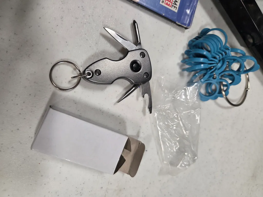 Red or silver multitool photo 1