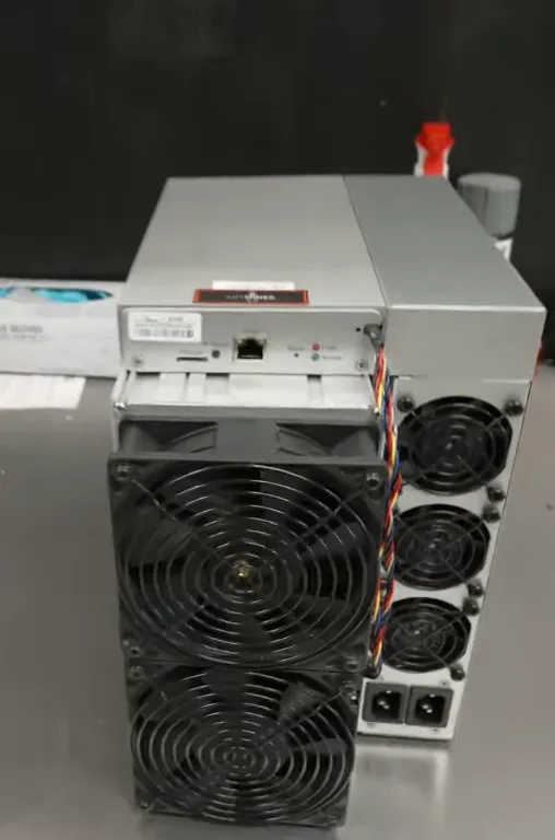 Antminer L7, 9050Gh/s photo 1