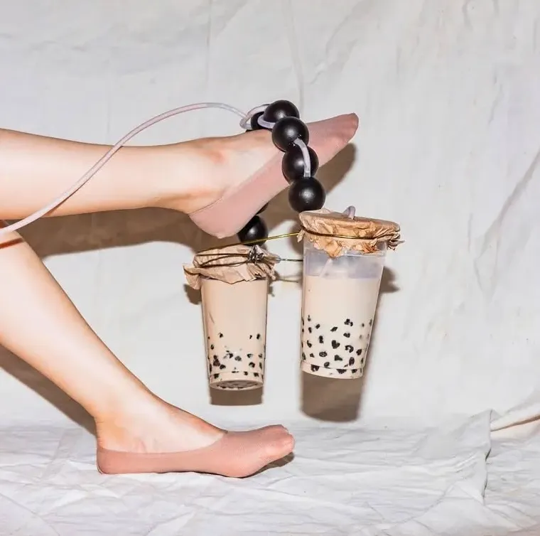 🧋Bubble Tea Drinking Hat Sculpture photo 1