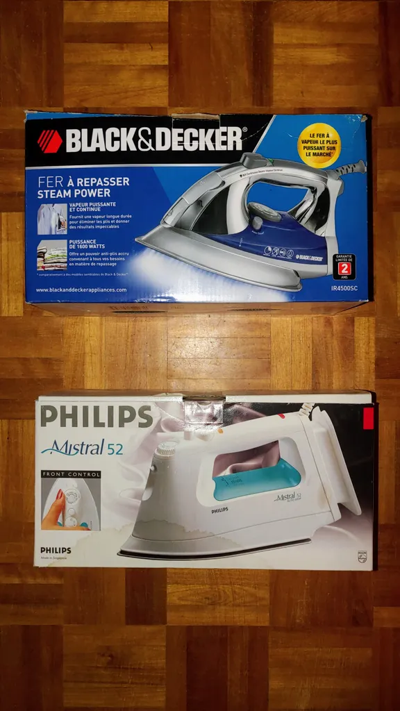 2 Clothes Irons - Black & Decker IR4500SC & Philips Mistral 52 photo 1