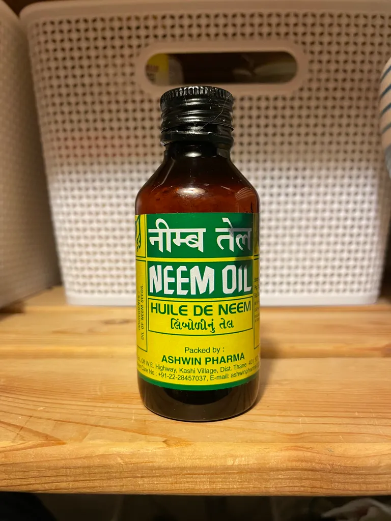 Neem Oil photo 1