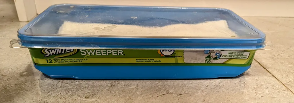 Swiffer Dry Pad Refills (7 Total) photo 1