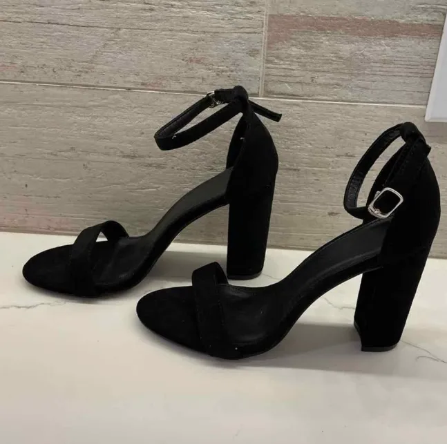 NEW 4" Black Strappy Block Heels, 7.5 (EU 38) photo 1