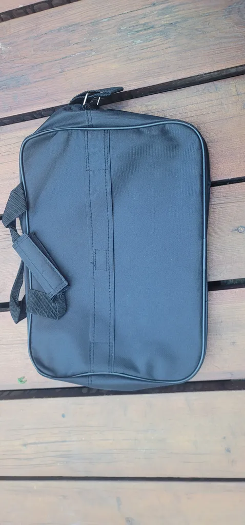 Laptop bag photo 1