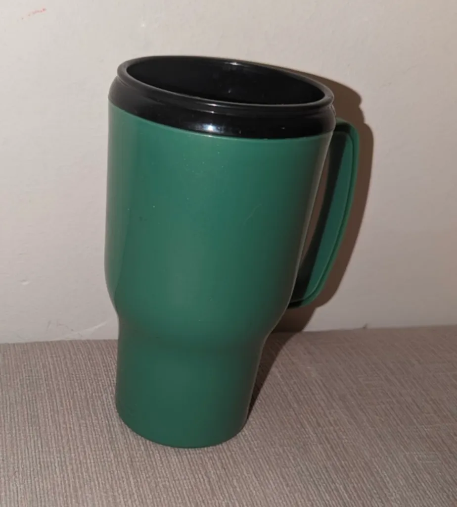 Green Plastic Travel Mug with Handle photo 1