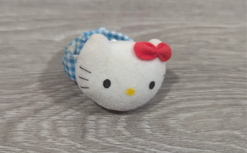 Hello Kitty Plush Velcro Toy  photo 1