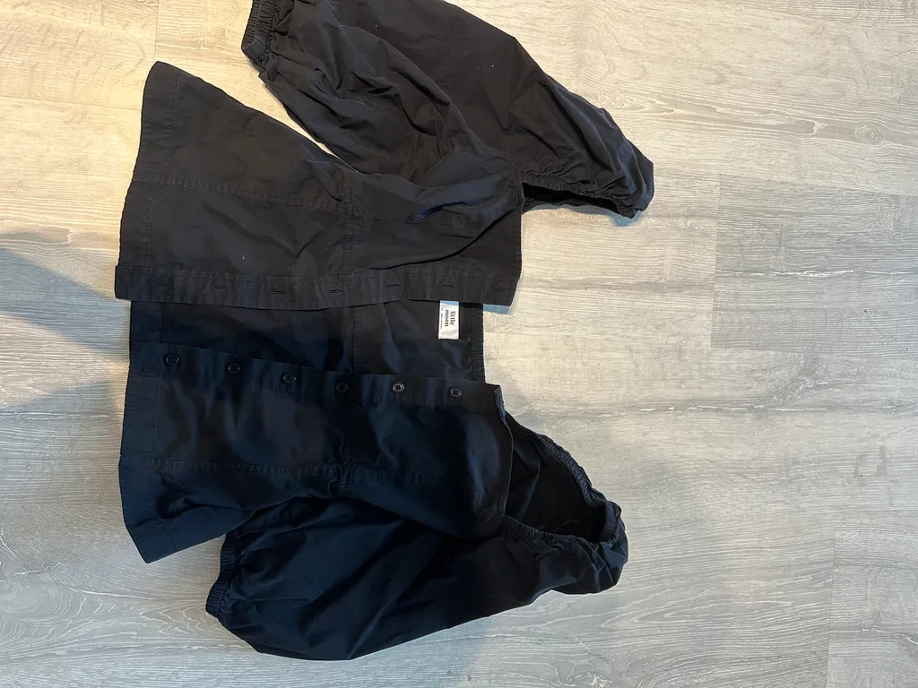 Aritzia little moon pouf sleeve top xs photo 1