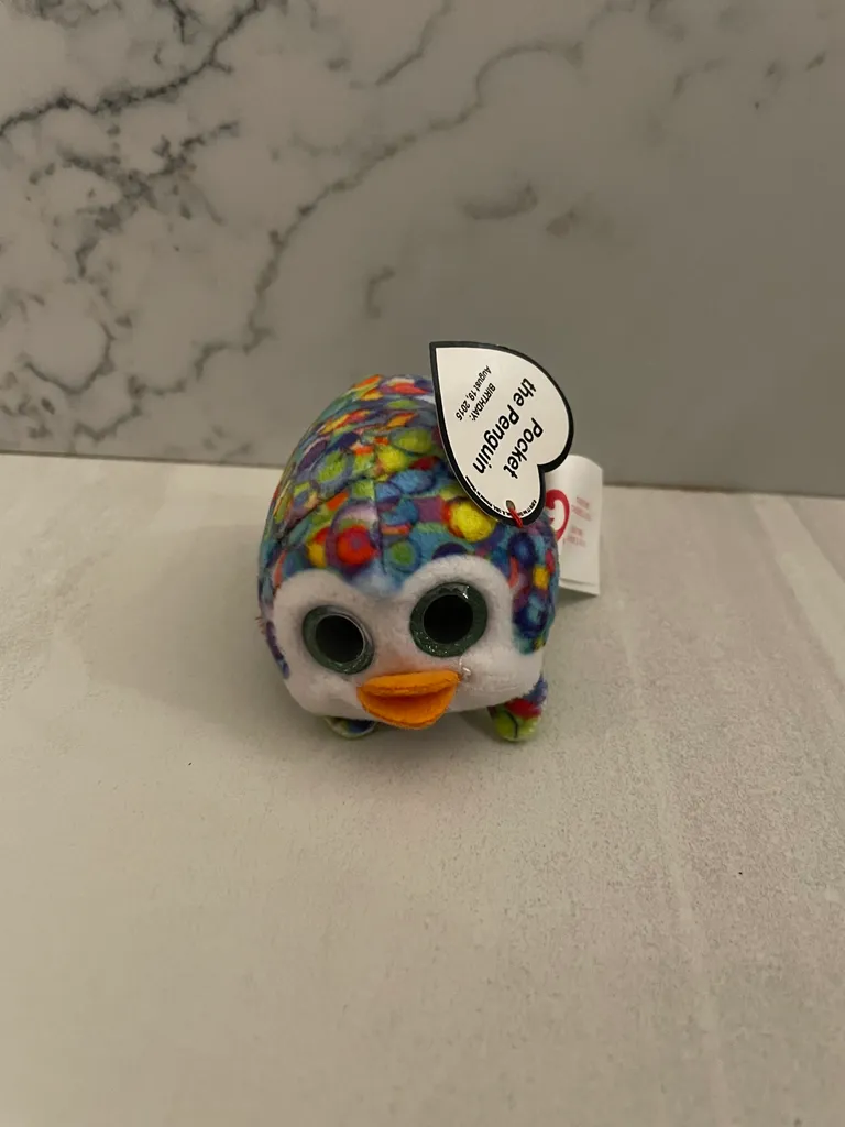 BNWT TY penguin stackable   photo 1