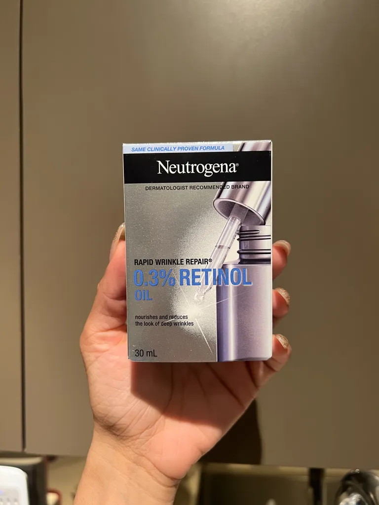 Neutrogena 0.3% Retinol Oil photo 1