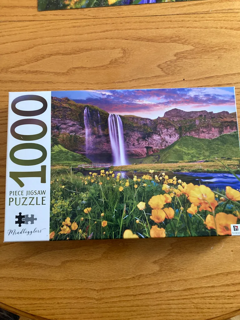 1000 piece puzzle Icelandic Landscape photo 1