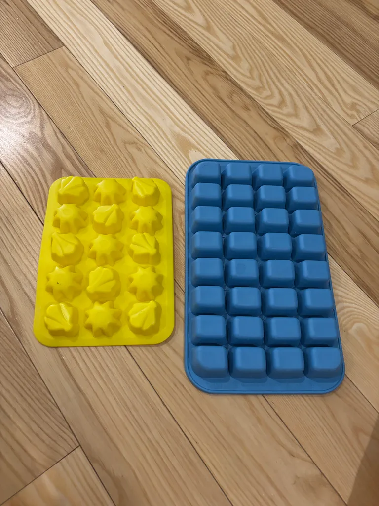 Ice cube trays + Cutlery Drawer photo 1