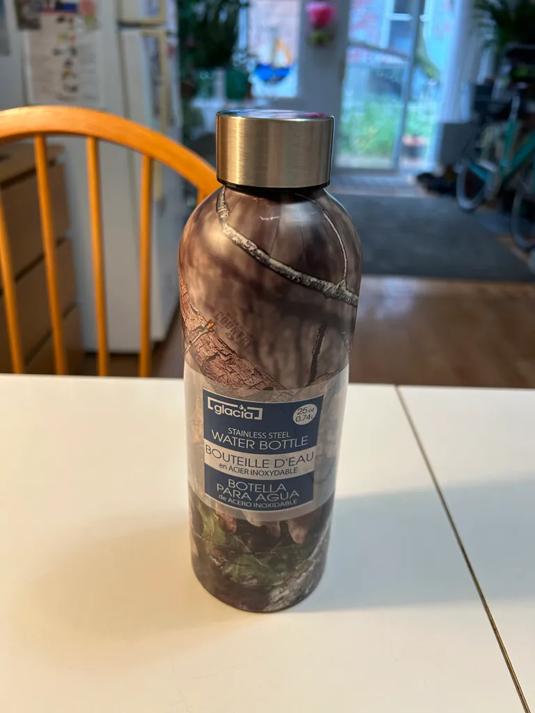 Camo water bottle photo 1