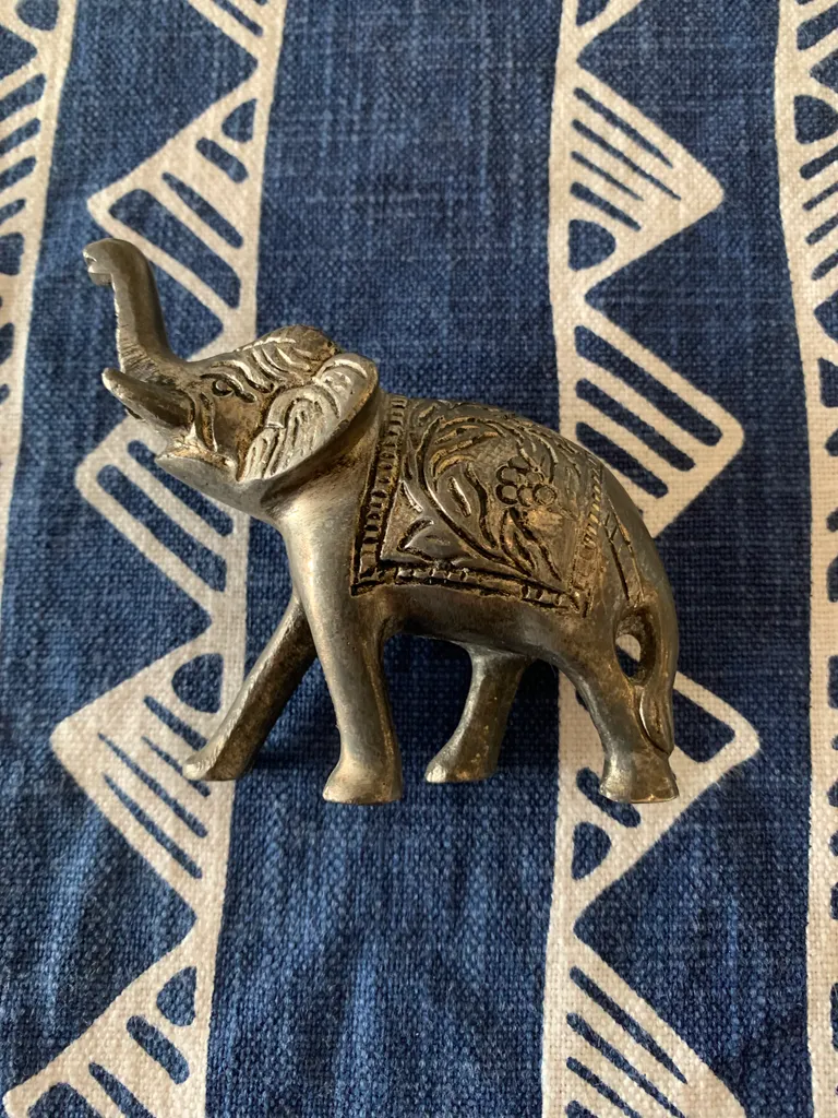 Free with trade - metal elephant photo 1