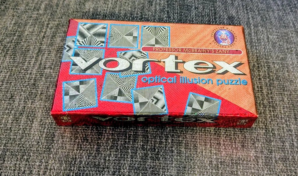 Vortex Optical Illusion Puzzle by Lagoon photo 1