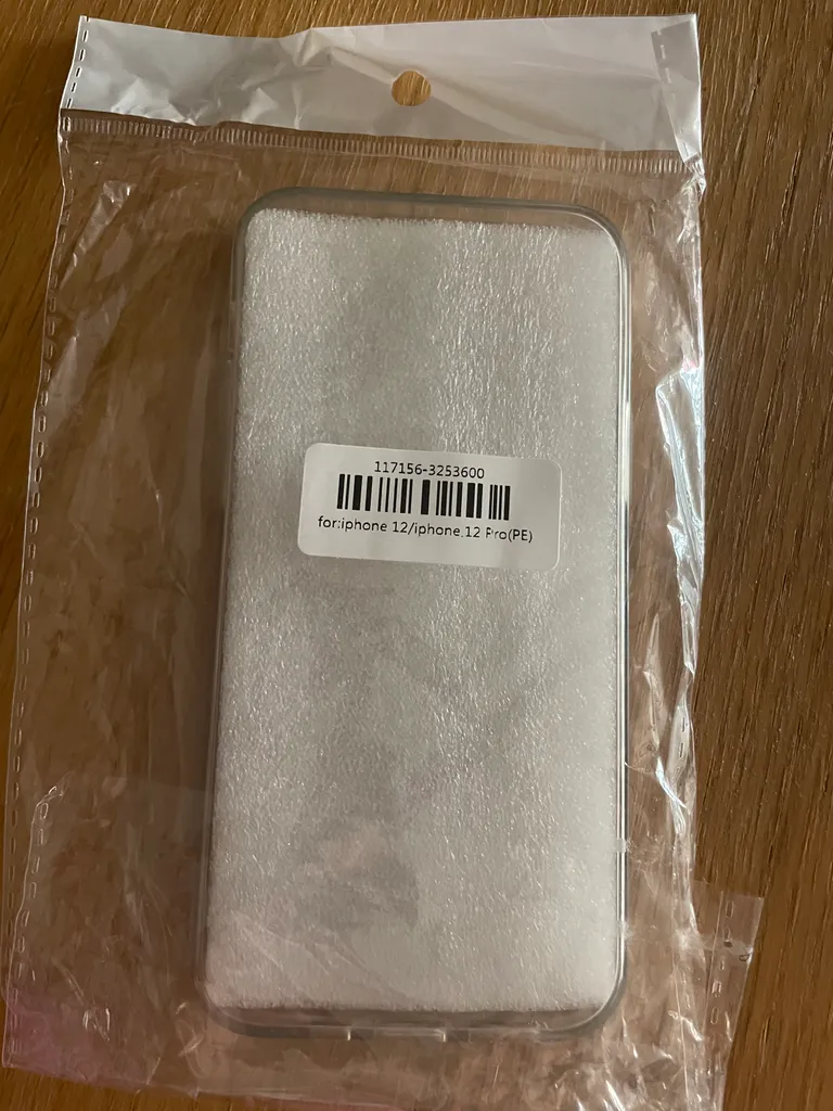 Iphone 12 clear case photo 1