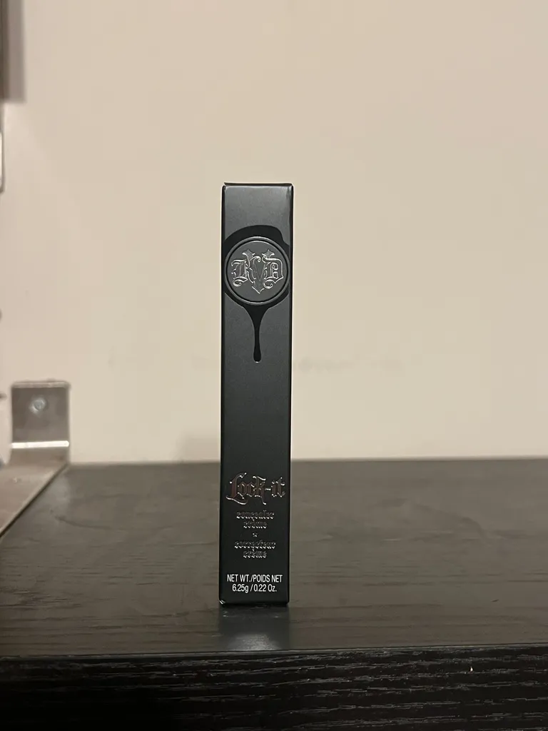 KVD Lock It Concealer Crème  photo 1