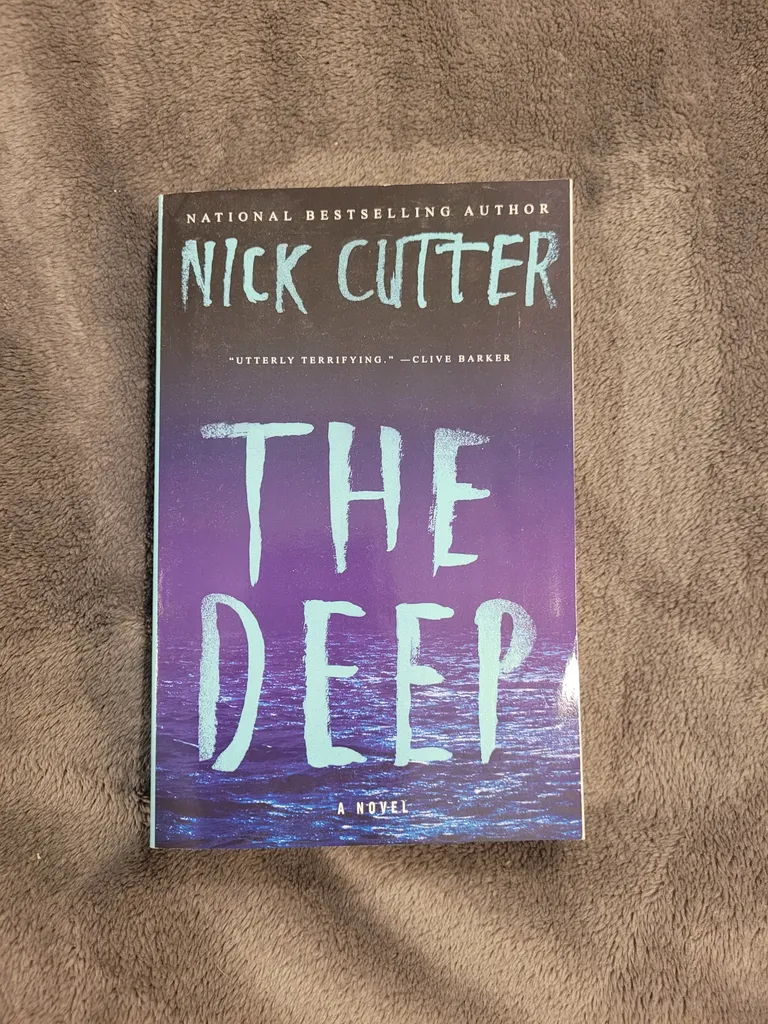 The Deep by Nick Cutter photo 1