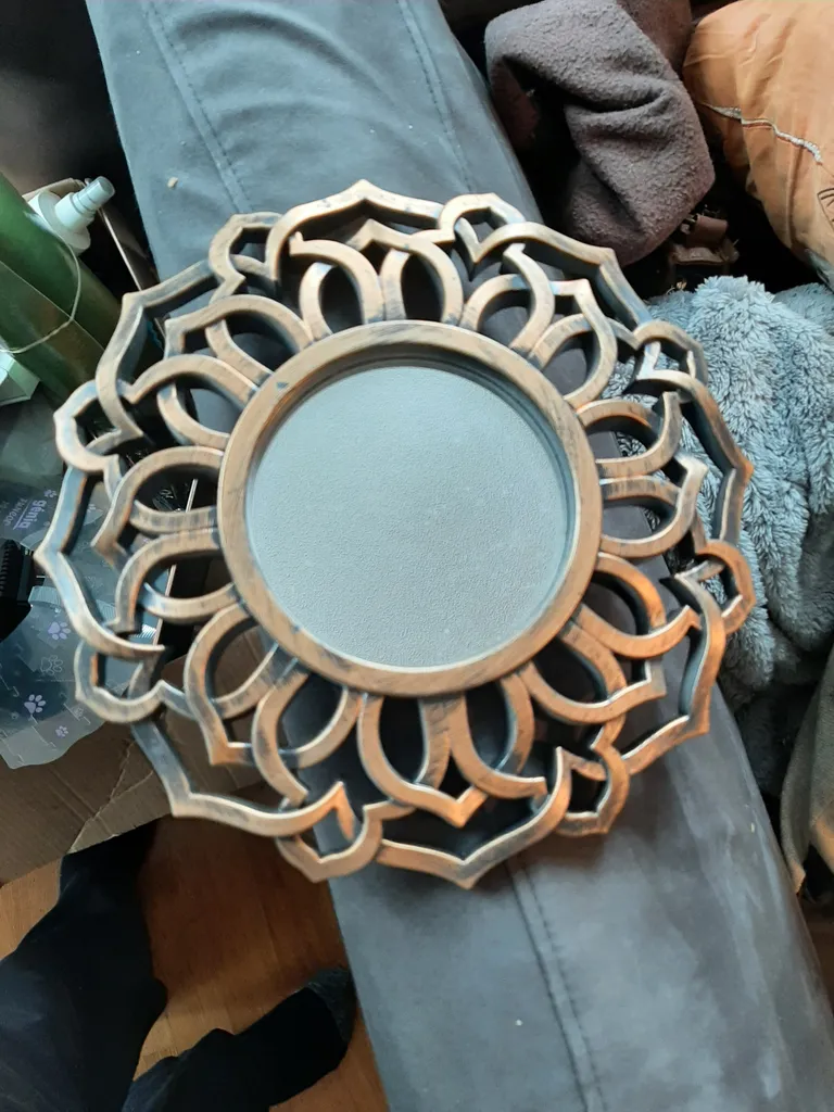 Decorative mirror photo 1