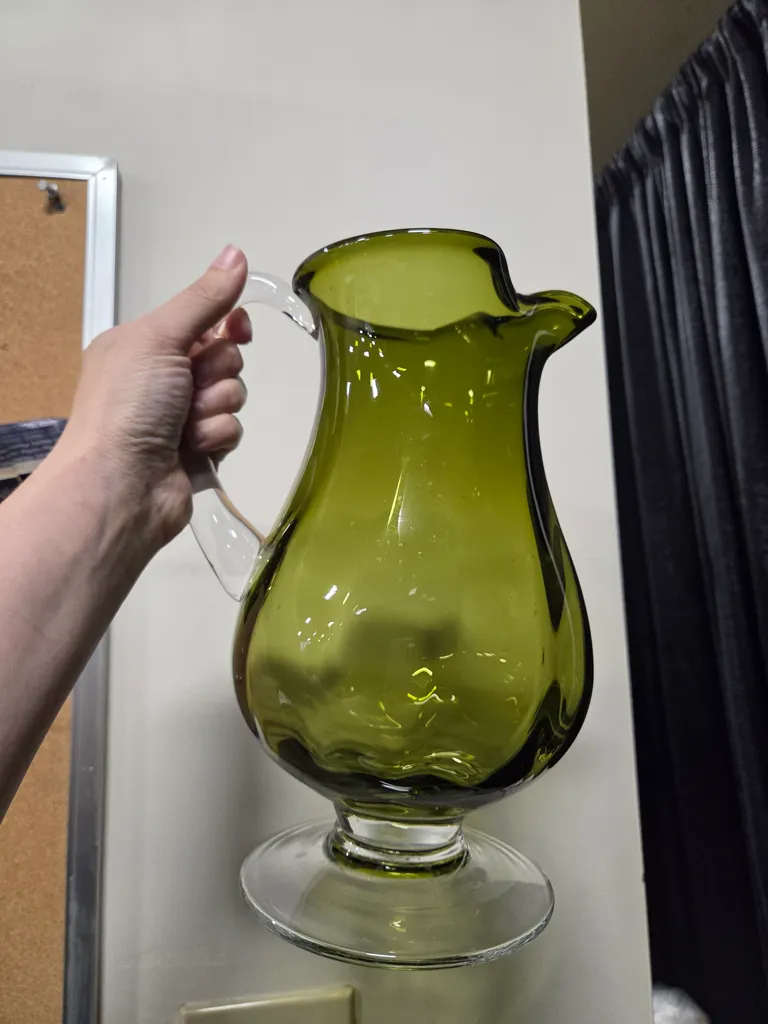 Water service LOT with 12 green glasses photo 1