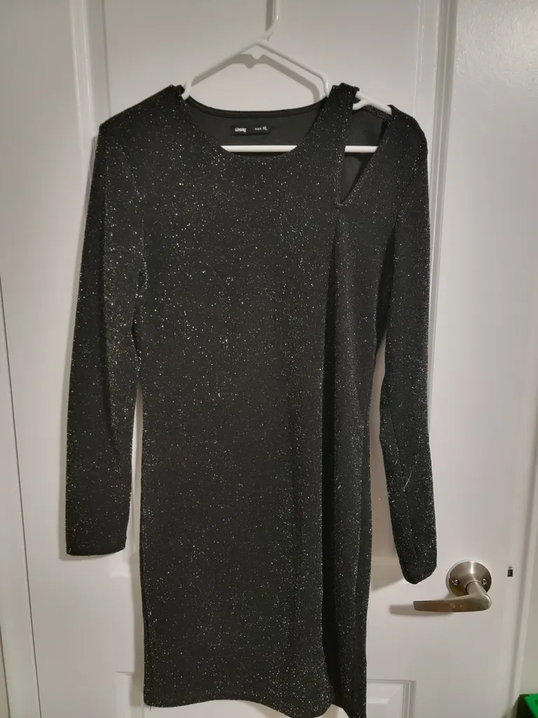 Cocktail party dress size Small  photo 1