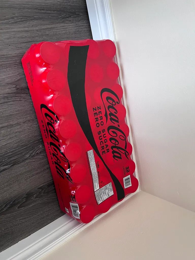 32 CocaCola zero Sugar cans  photo 1