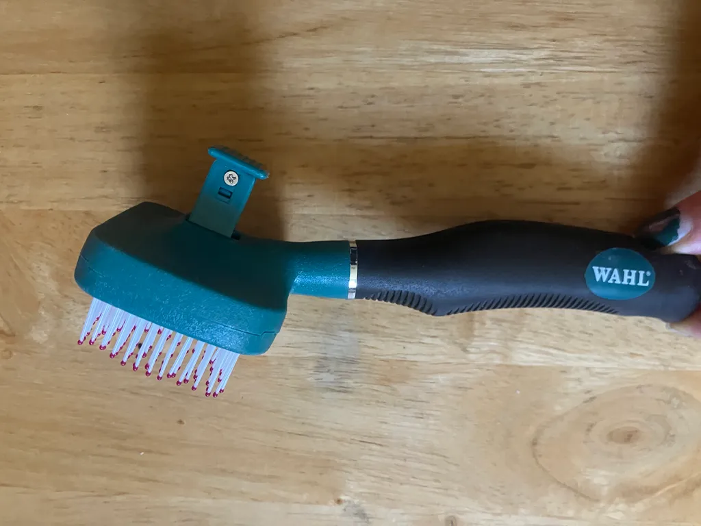 Pet brush  photo 1